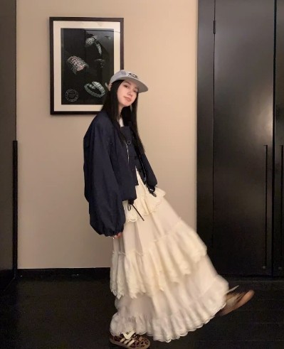 区区欧阳 重工蕾丝蛋糕半身裙女春季高腰显瘦蓬蓬裙子中长款A字裙